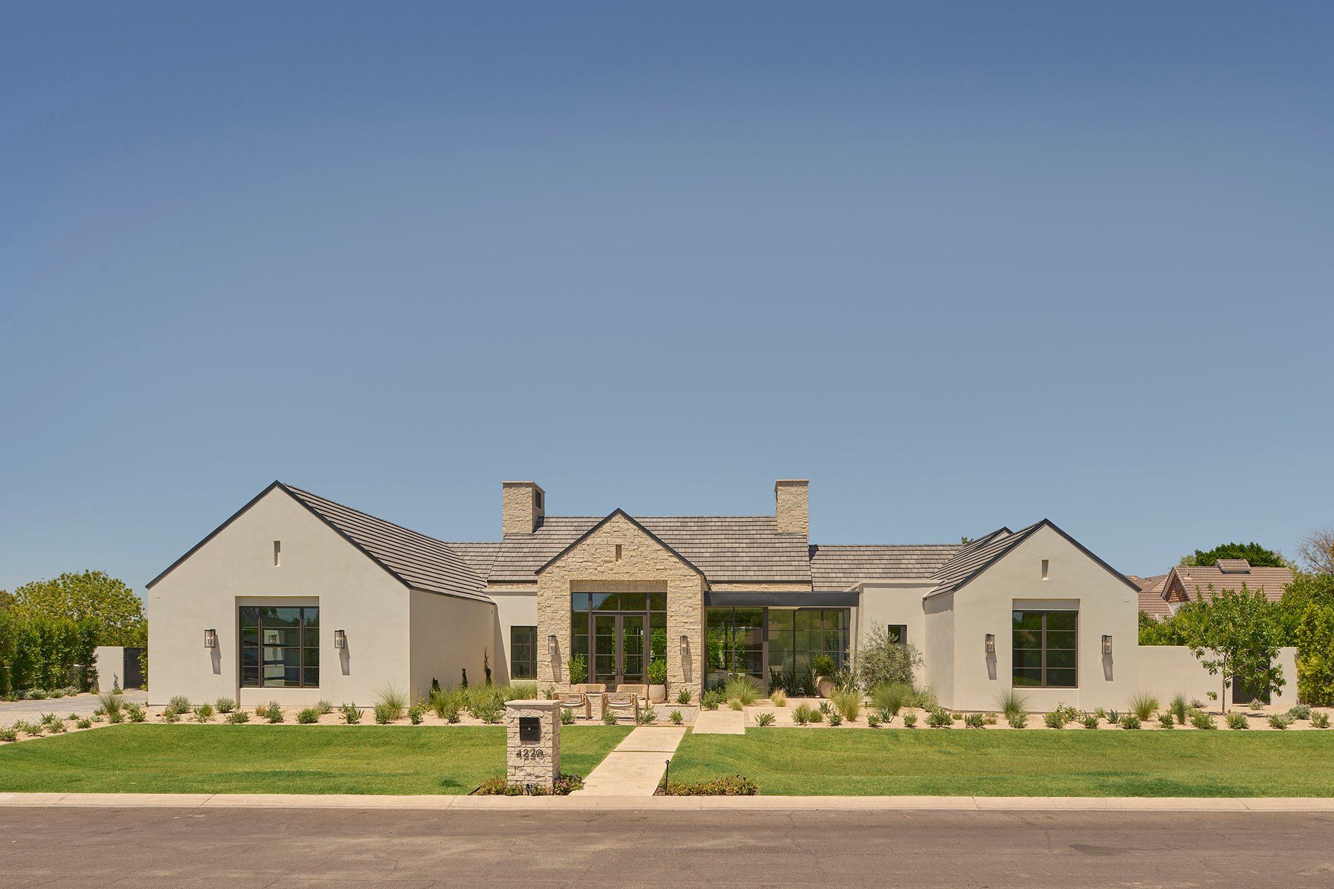 4220 N 57TH Place