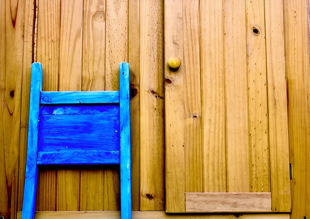 Tips on Repairing Your Kitchen and Bathroom Cabinets