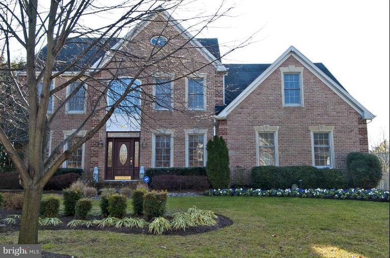 459 Highfield Ct