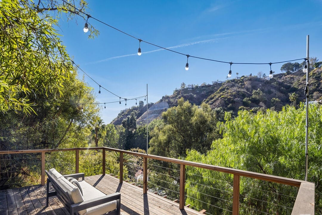 Velaris Estate, Laurel Canyon Blvd, 90046