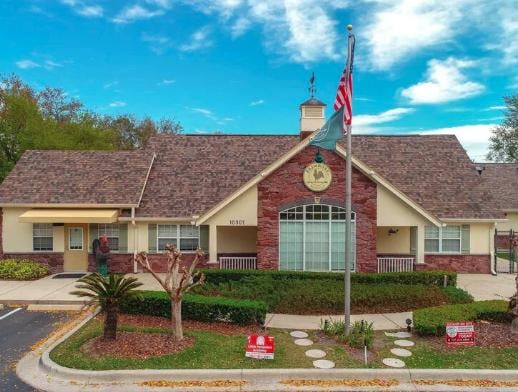 Levin Johnston Helps Investor Acquire Two Triple-Net Leased Properties Totaling 16,131 Square Feet in Florida