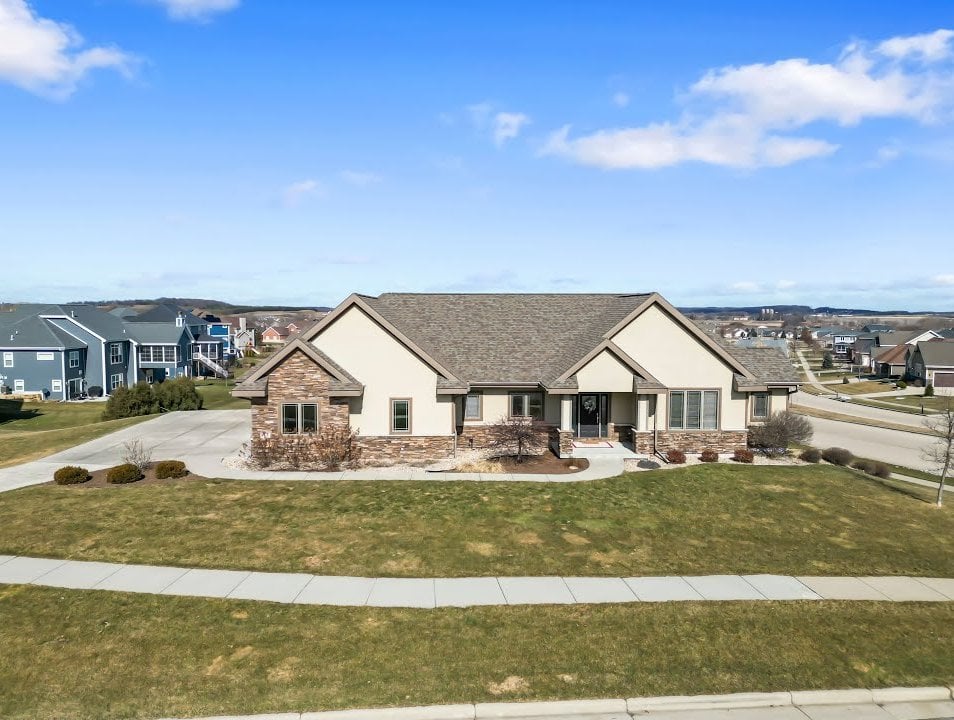 805 Raven Court, Oregon, Wisconsin