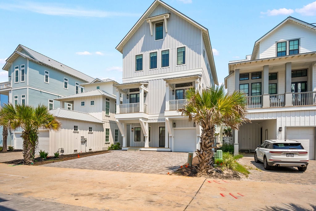 Coastline Drive - Custom Residence 