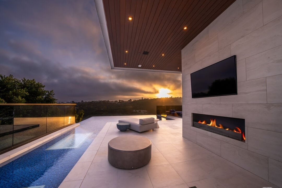Grandeur Paradise
