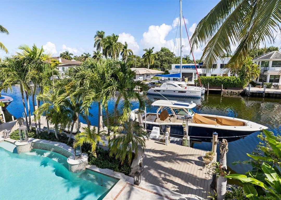 166 Royal Palm Dr