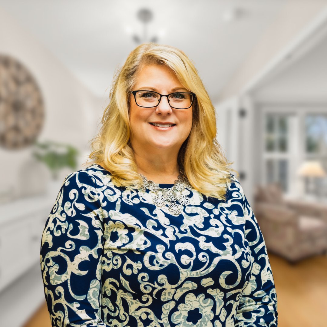 Nancy Boyajian Lisle, IL Real Estate Agent Headshot