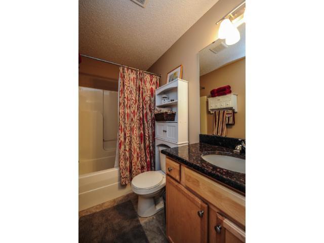 5264 Greenwood Dr