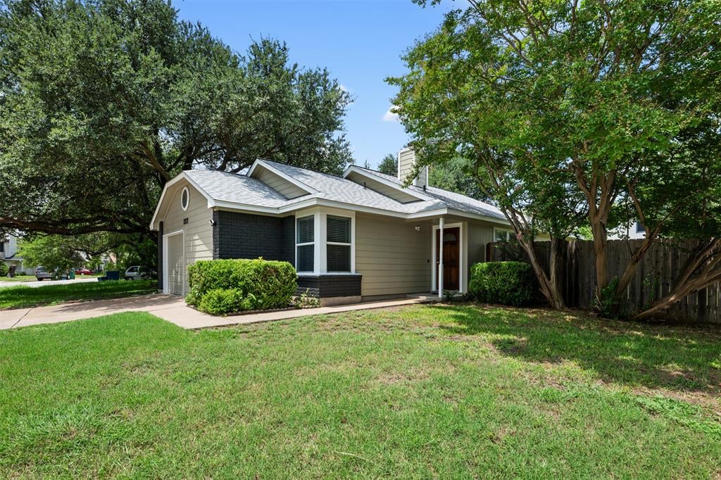 14401 Tiffer Ln
