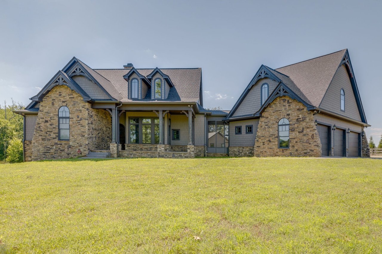 3162 Franklin Pike