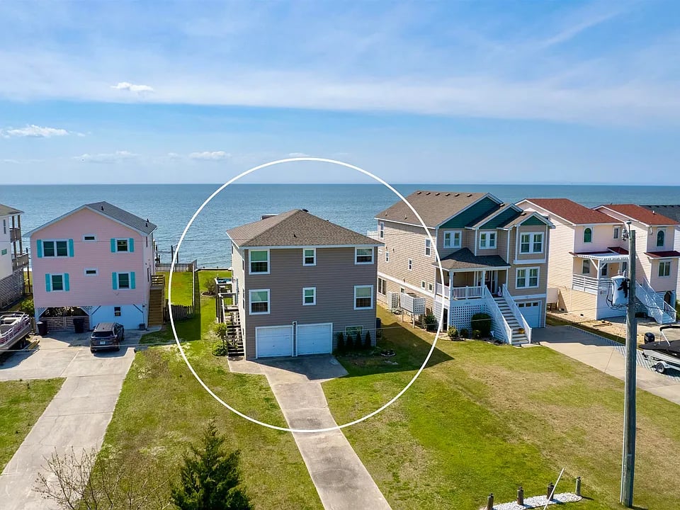 1901 Harbour View Drive