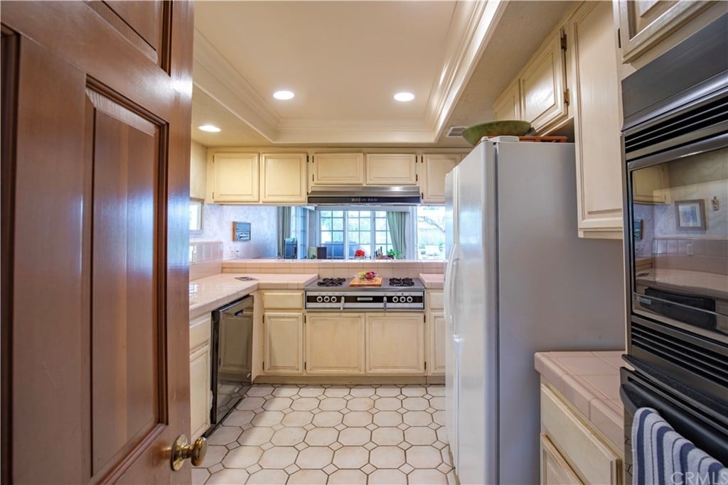 36 Dover Pl