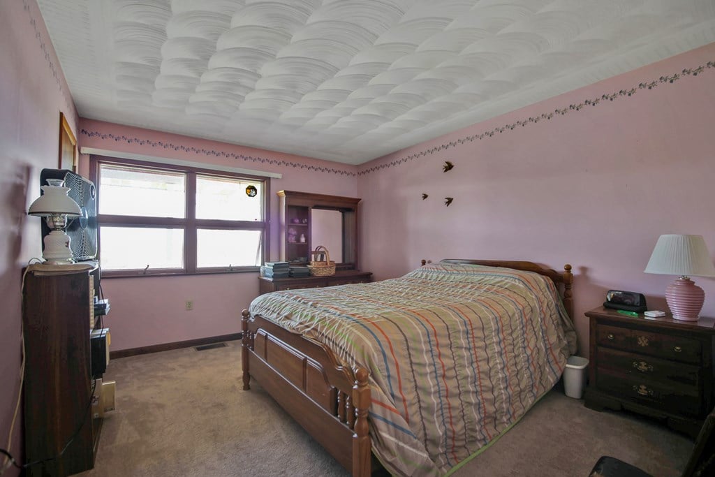589 New Road