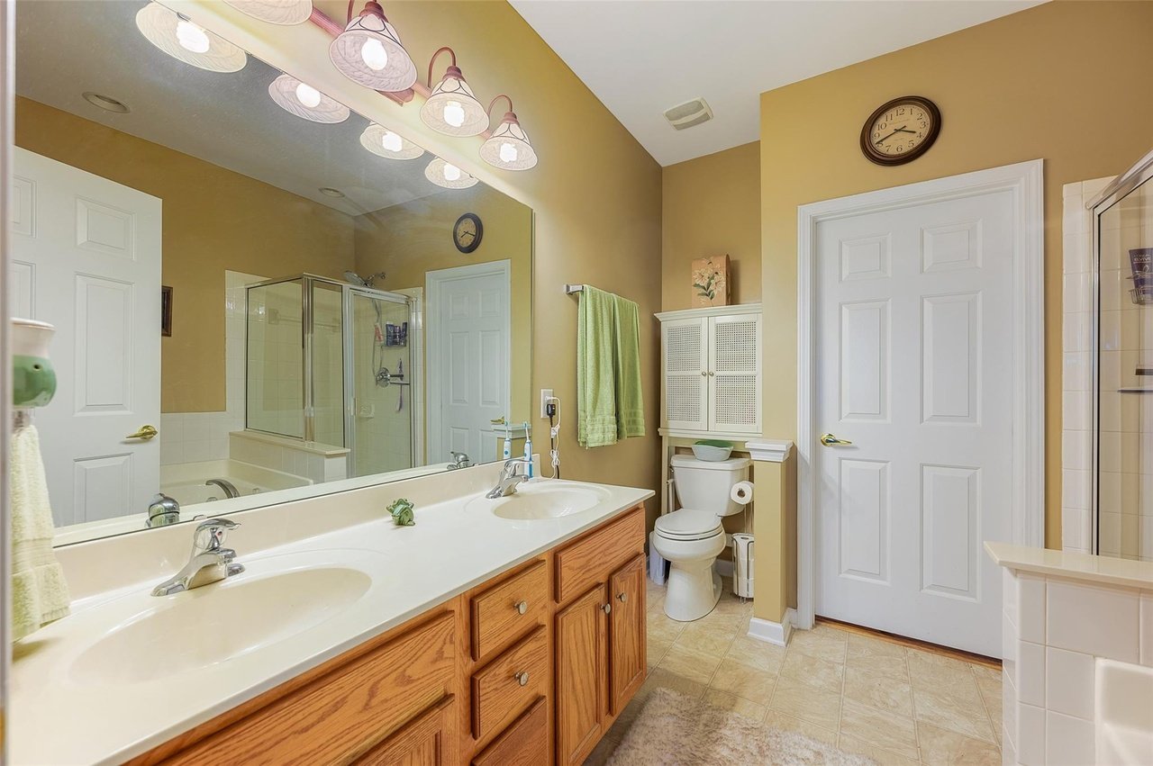 4090 Holly Villa Cir