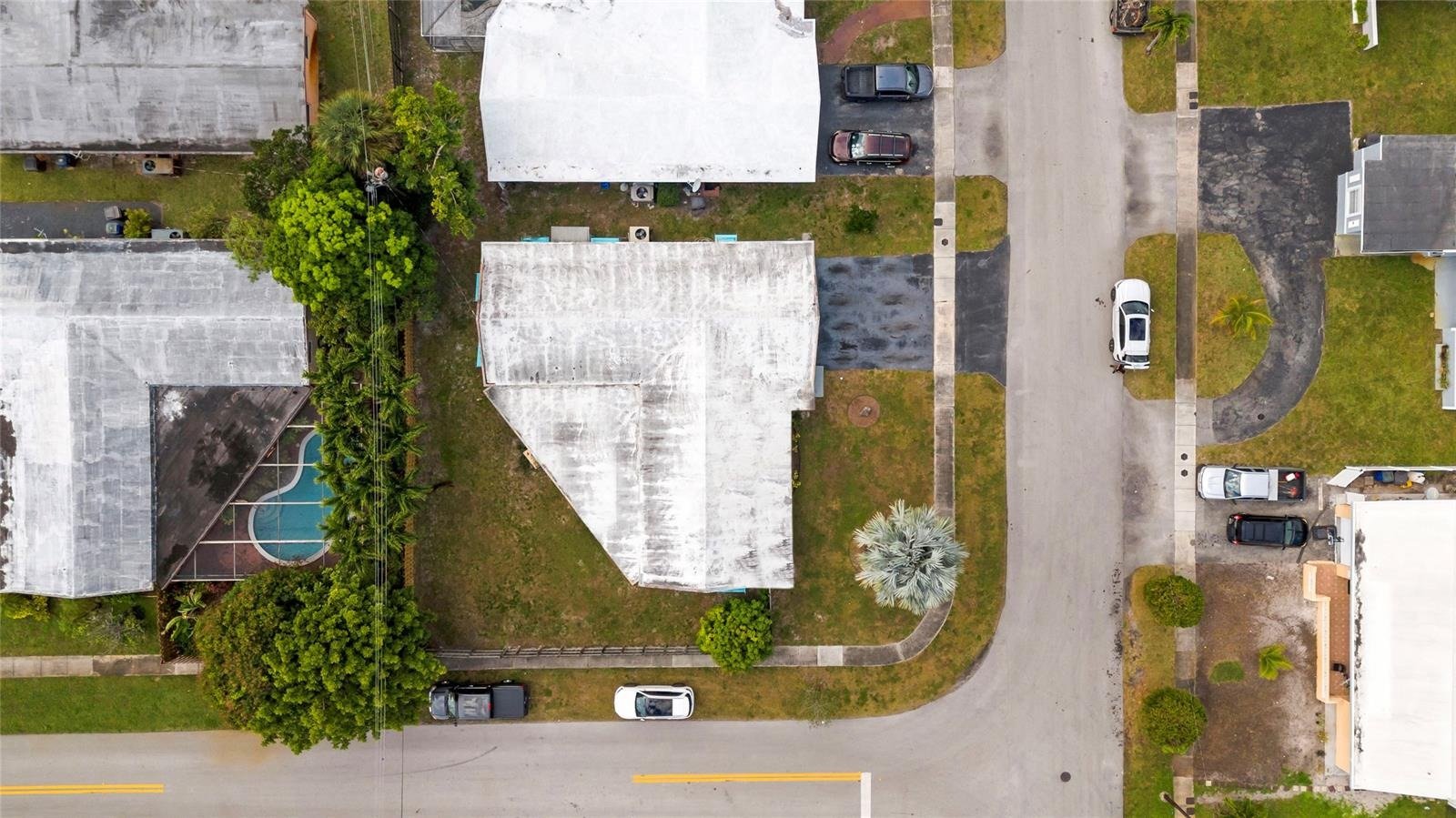 3700 NW 25th St