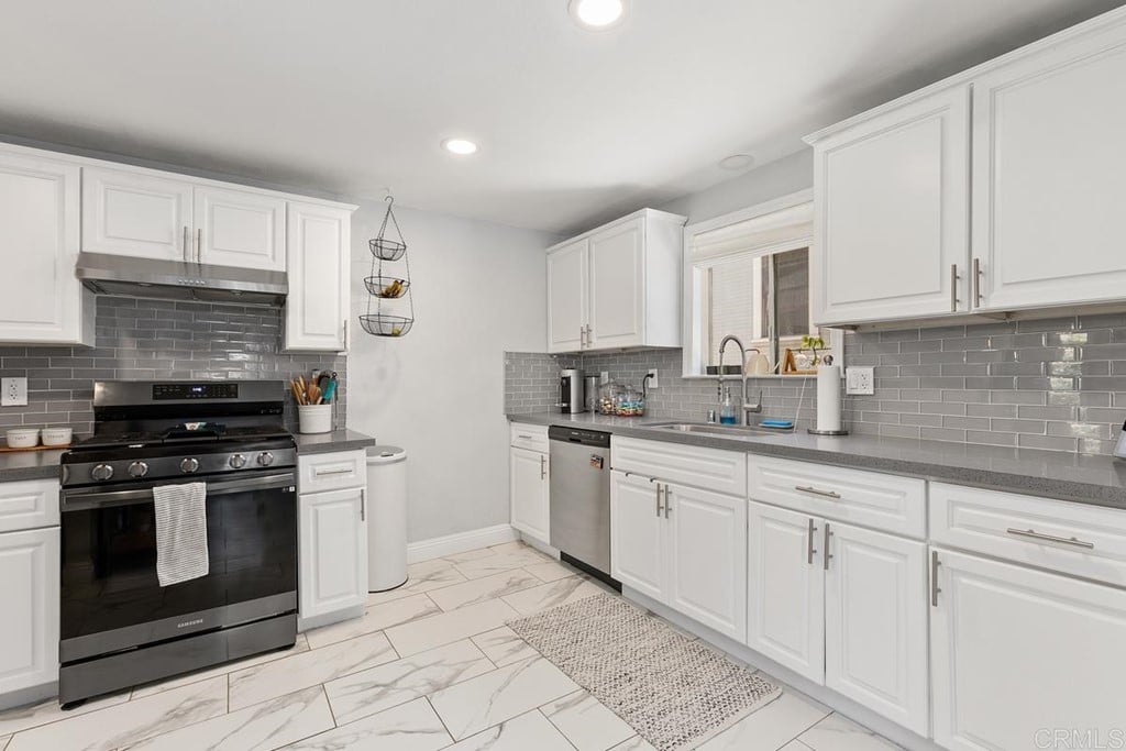 116 W Fern Ave