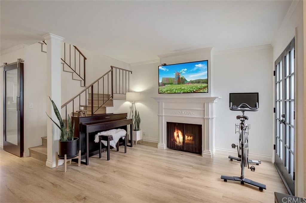 5743 Monte Vista St, Unit 6