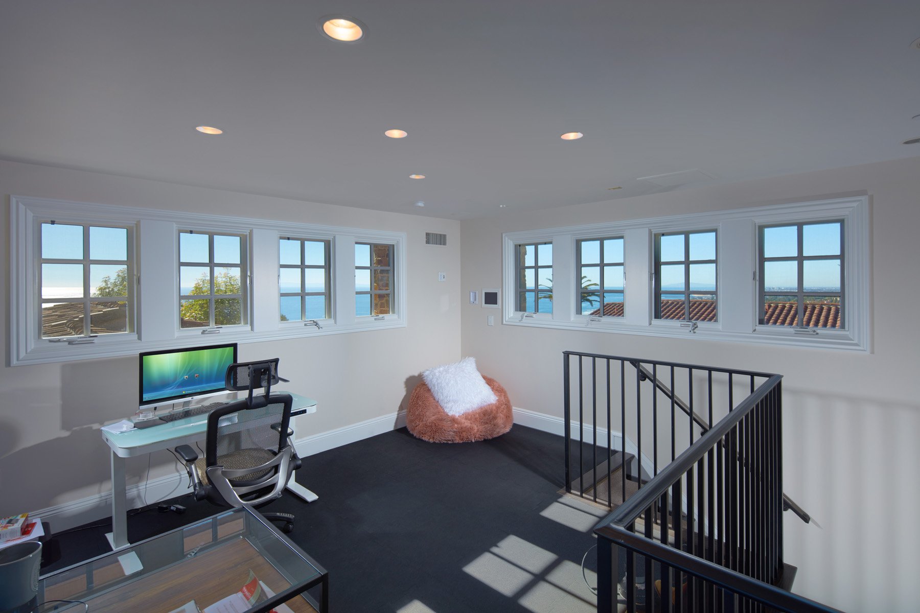 10 Shore Walk