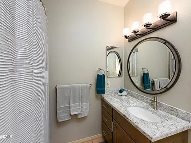 2272 ROADRUNNER Road, Sedona