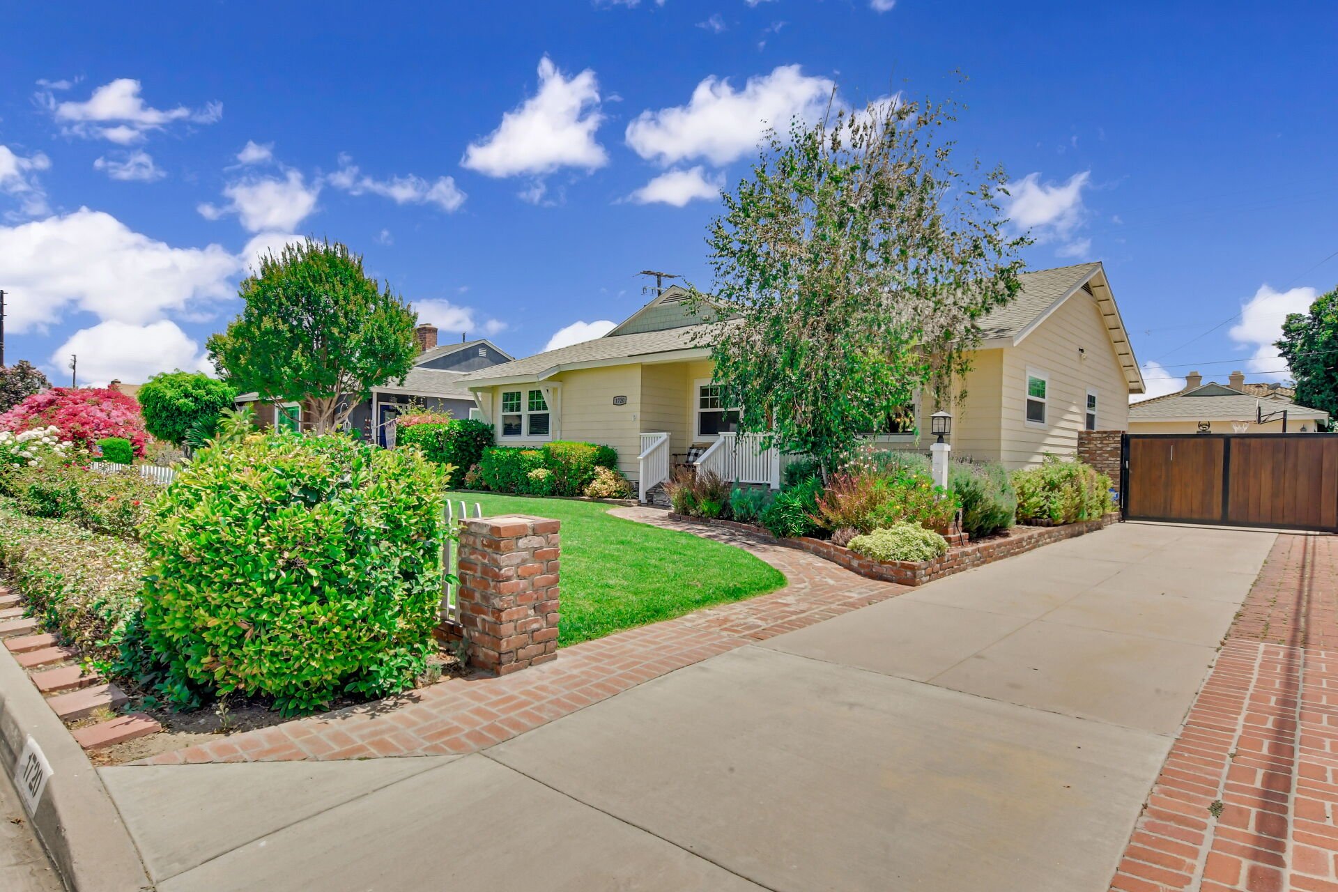 1720 E Walnut Creek Parkway
