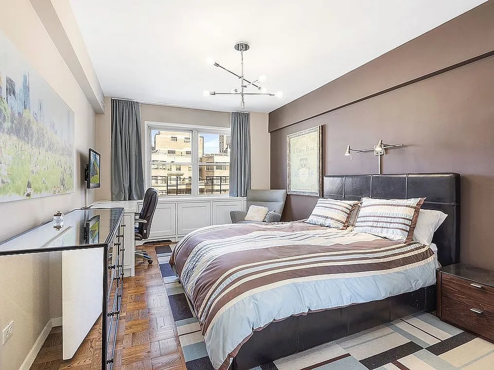 40 E 9th St, #12H