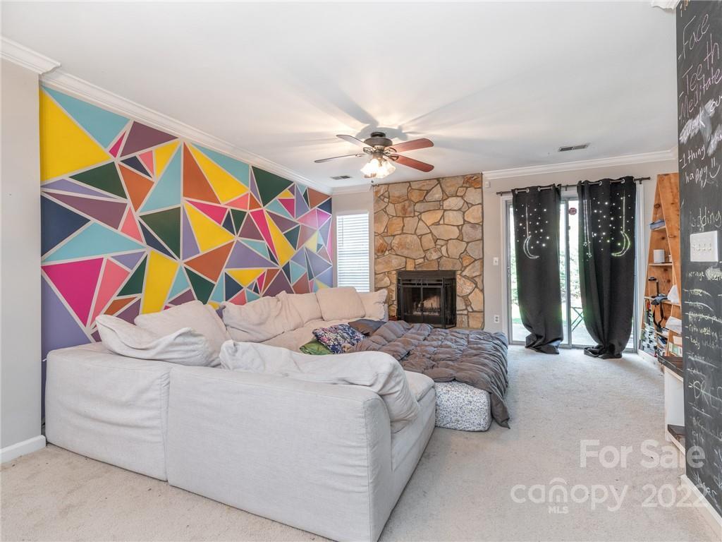 8251 Golf Ridge Dr
