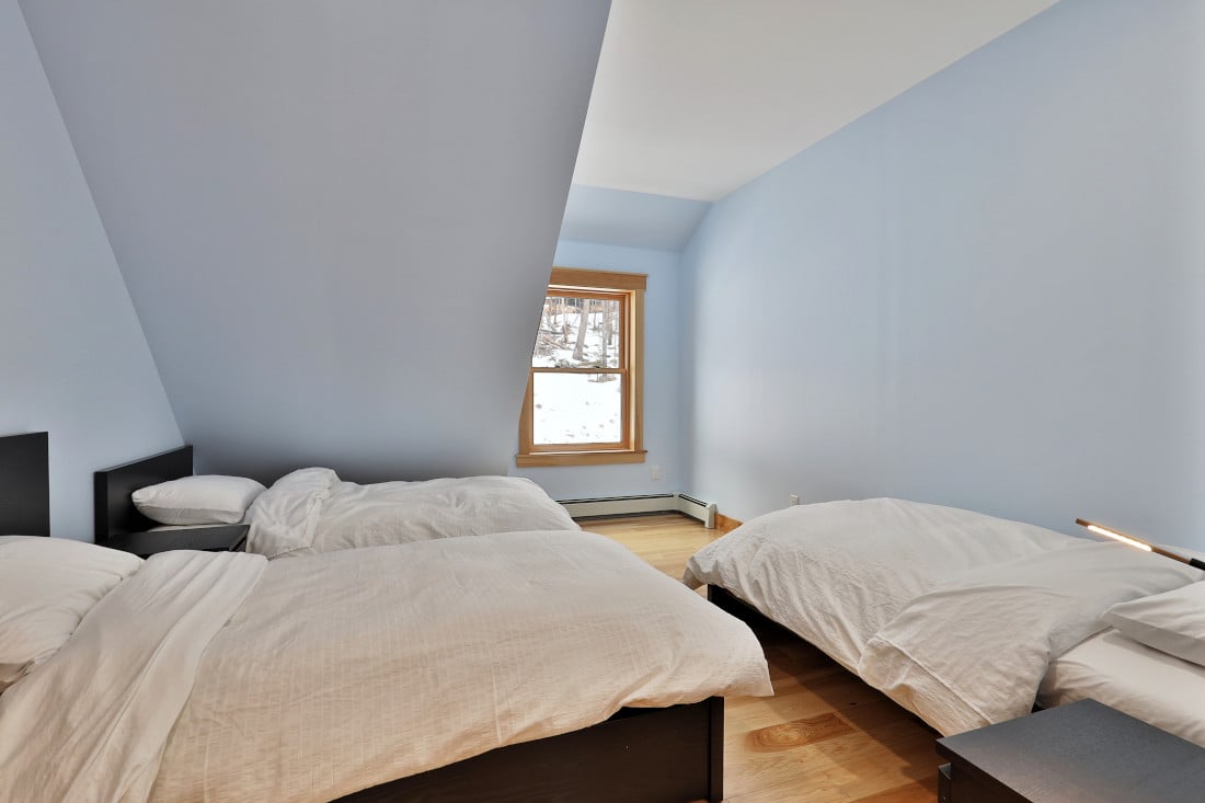 113 No. Village Rd - Right Side