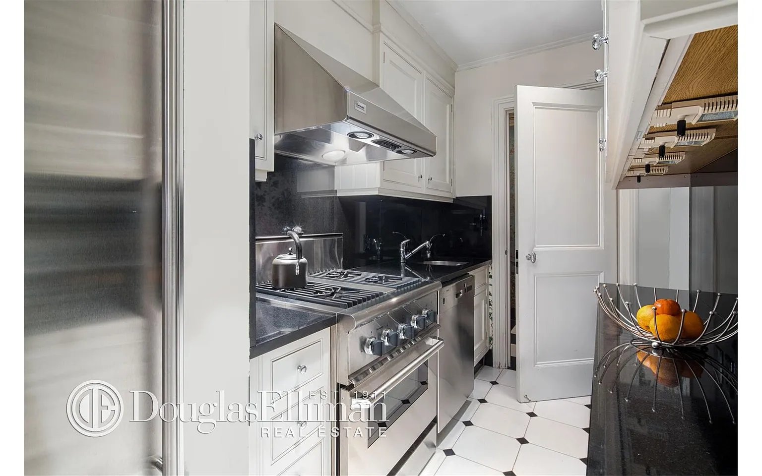 781 5th Ave APT 501