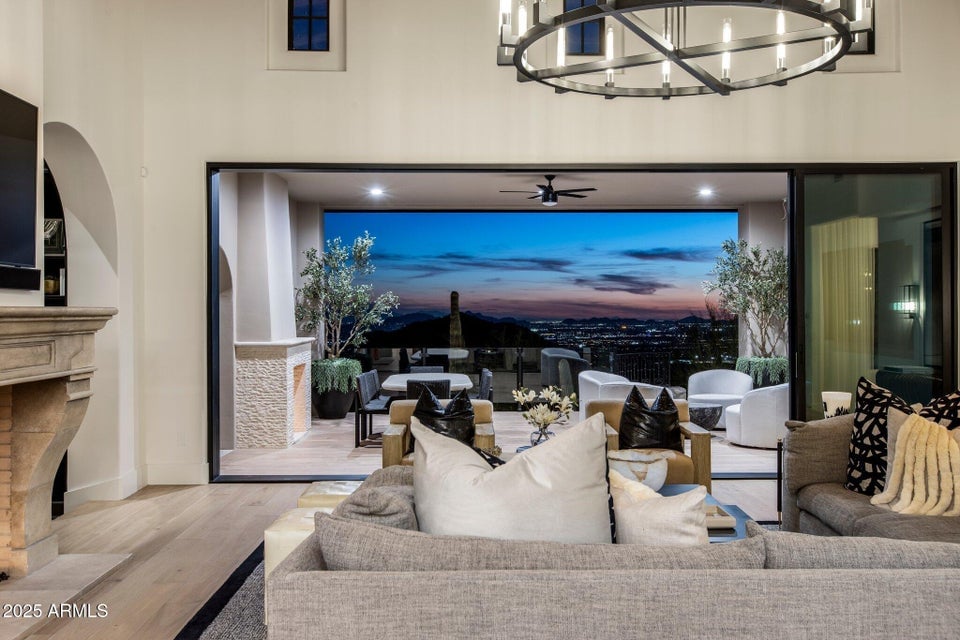 11268 E Moonlight CYN