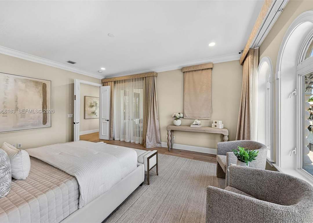 628 Coral Way