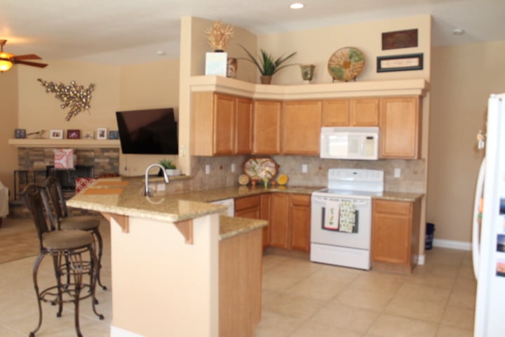 2060 Polaris Dr. 