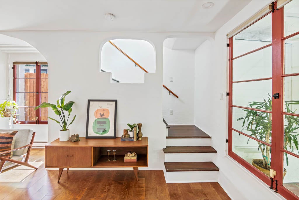 1007 Sanborn Ave 