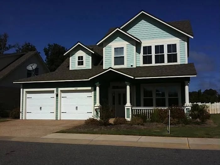 102 N Compass Drive