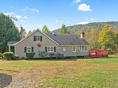 9771 Rockfish Valley Hwy