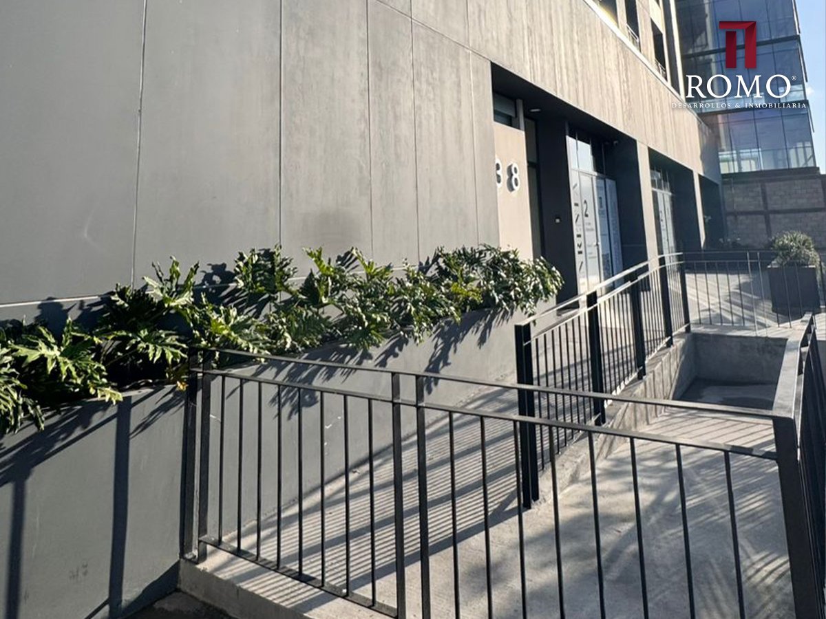 LOCALES EN RENTA EN PLANTA BAJA DE DESARROLLO MERAKWESTOWER