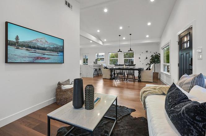 941 Chula Vista Ave