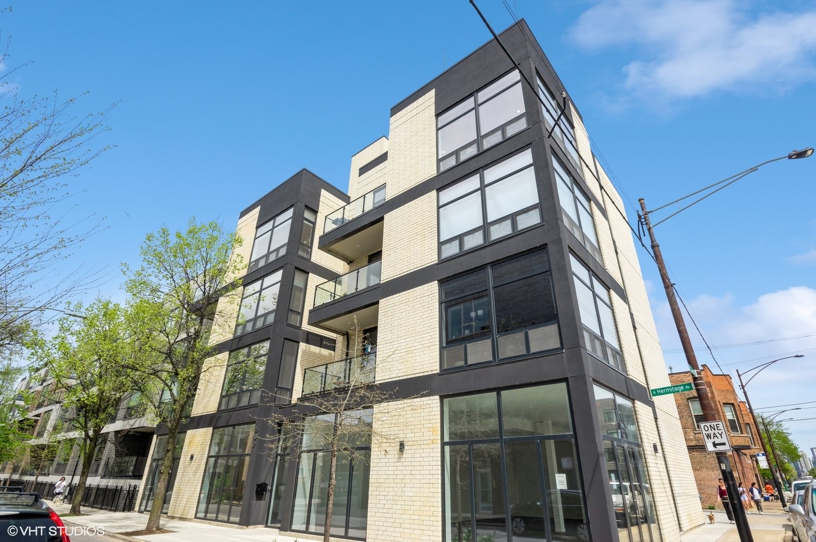  505 N Hermitage Avenue Unit: 4S