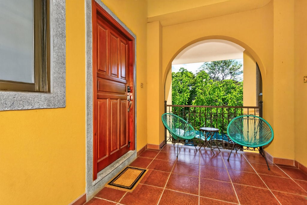 The Oaks #21 | Top-Floor, Turnkey Condo Minutes from Tamarindo