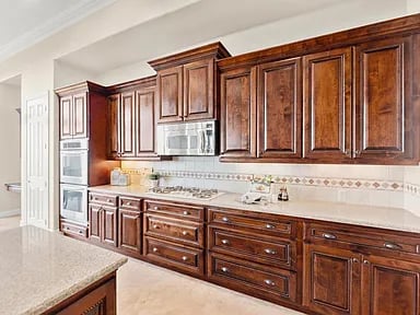 2280 Hidden Hills Ln