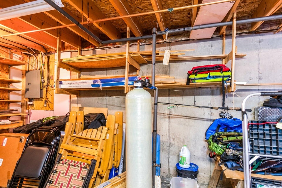 36 Worcester Way Lincoln, ME 04457