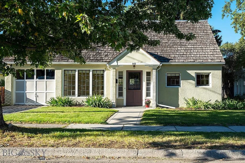 909 W Curtiss St