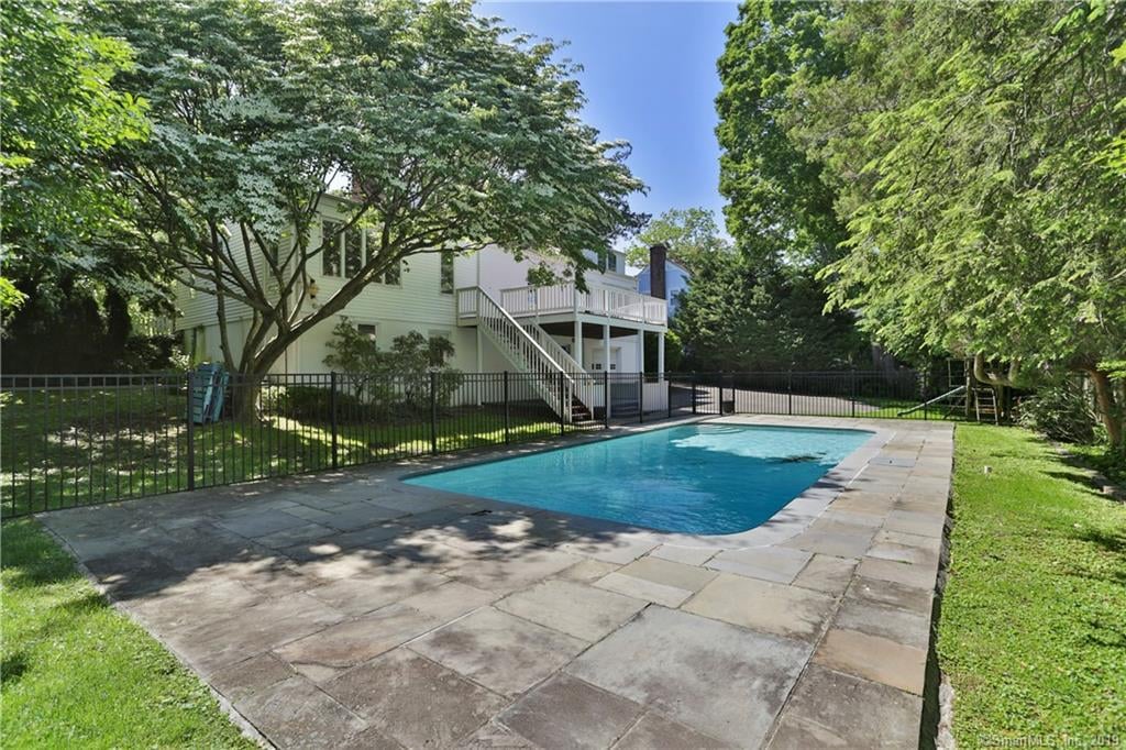 25 Linwood Ave