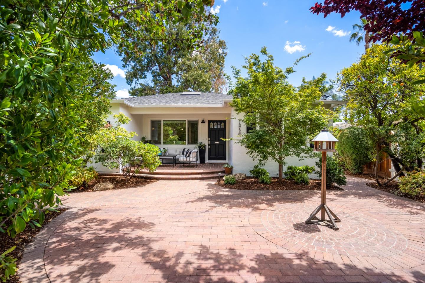 15720 Loma Vista Ave, Los Gatos, CA 95032-3637