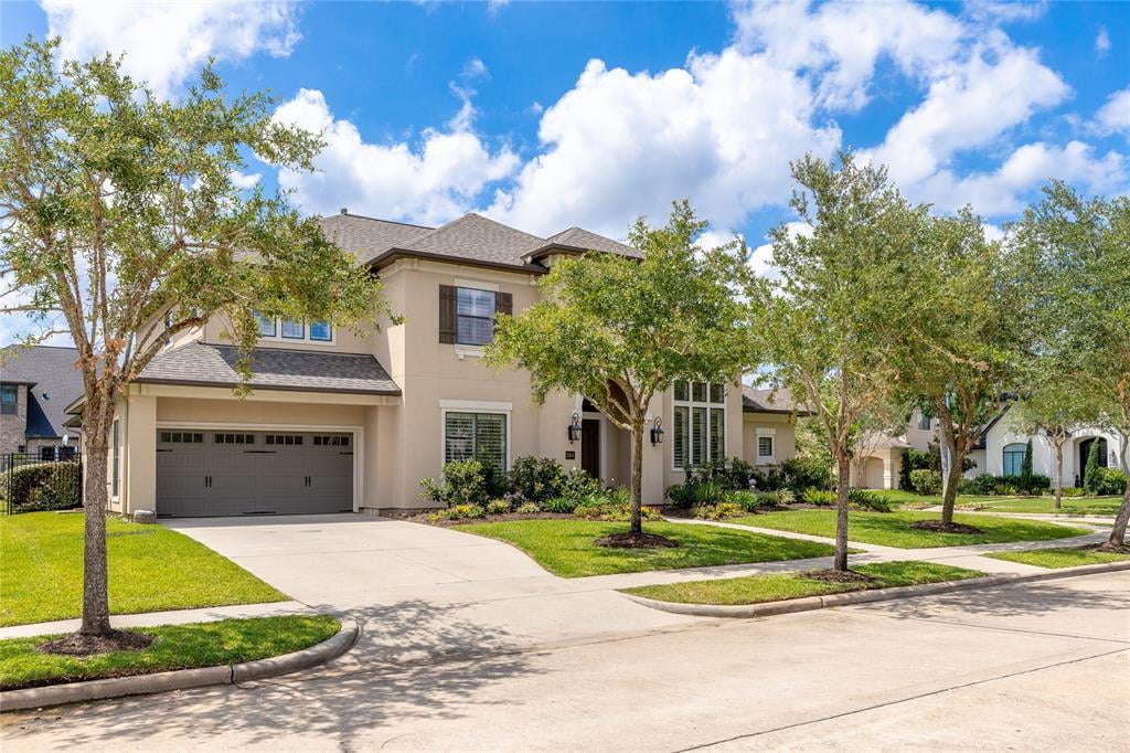 3311 Prestwick Square