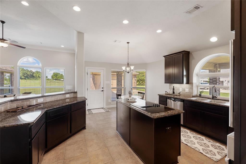 3252 Rolling Valley Ln