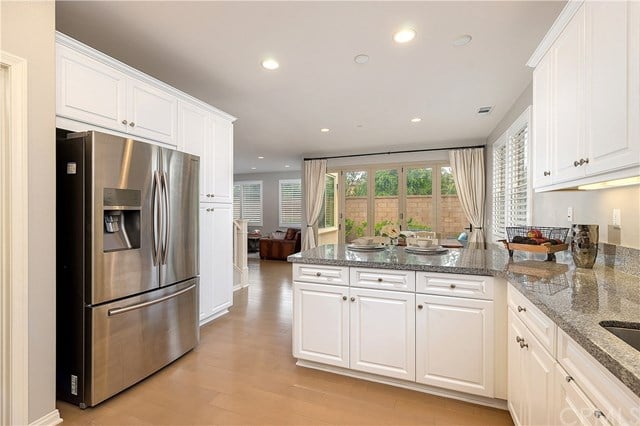 131 Bright Poppy, Irvine 