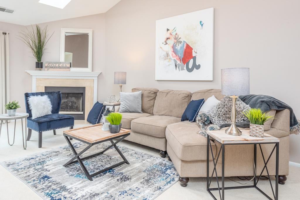 7 Aberdeen Ct, #W2