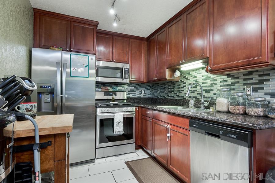9938 Buena Vista Dr, #2
