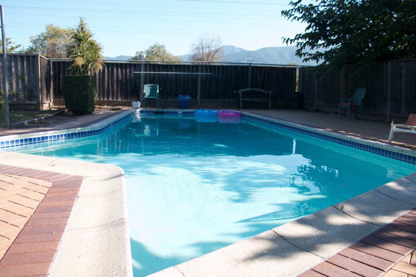 Rhinecastle Way, Almaden Valley
