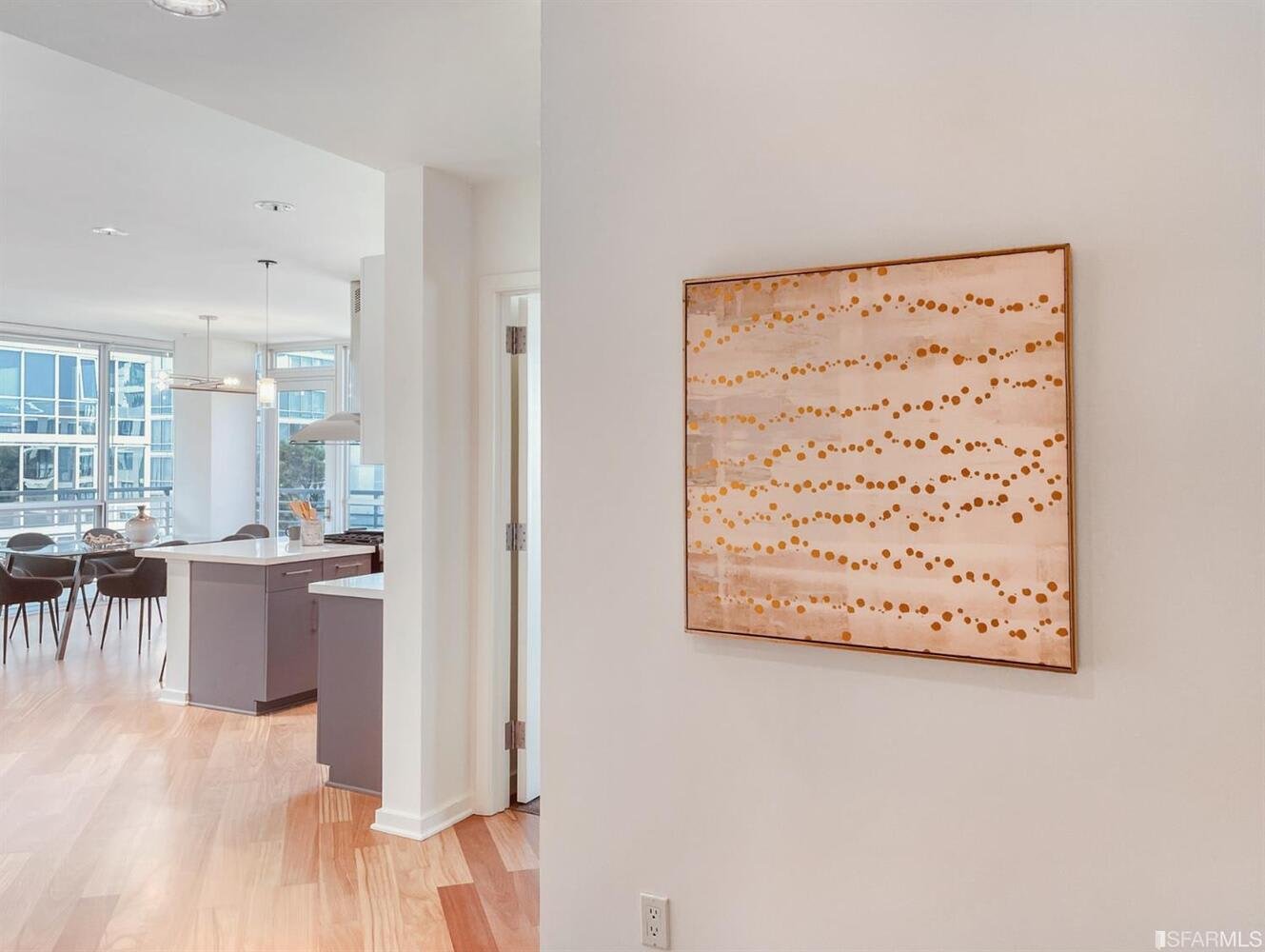 Renovated Park Terrace: 2 bedroom corner home with wrap-around balcony