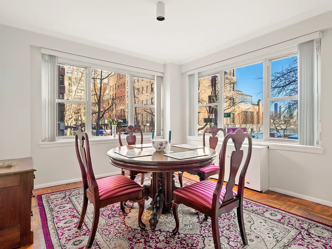12 Beekman Pl APT: 2A